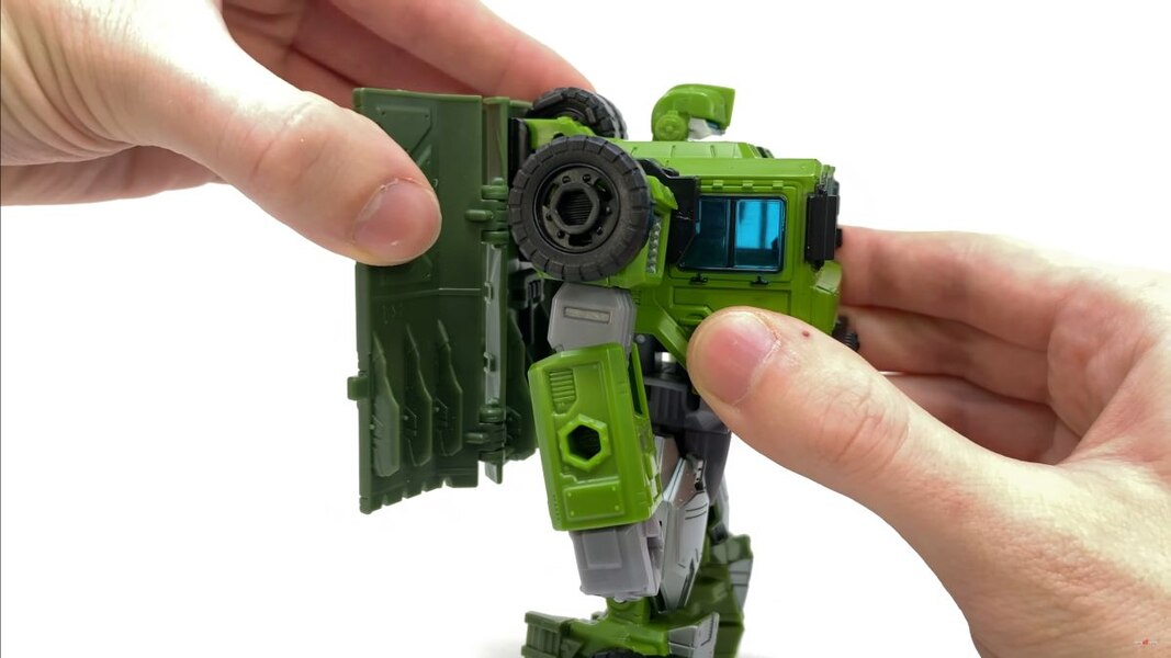 Transformers Legacy Bulkhead In Hand Image  (31 of 56)